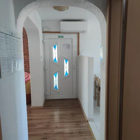 Apartments Dijana Krk Town Exterior foto