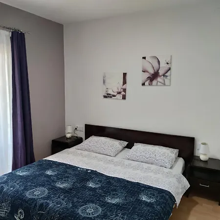 Apartments Dijana Krk Town Exterior foto
